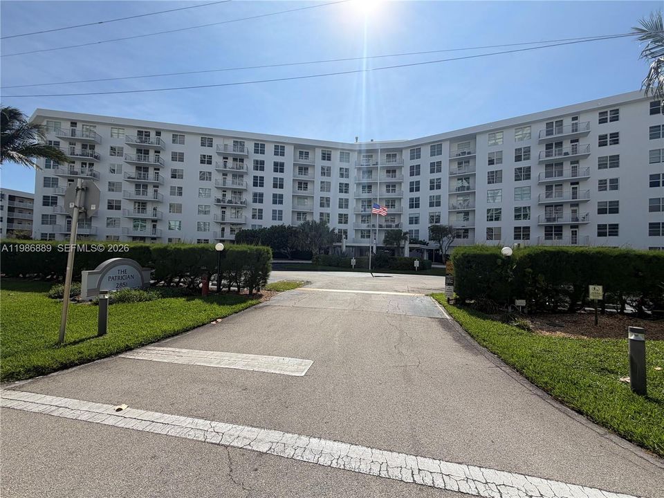 На продажу: $659,000 (2 спален, 2 ванн, 1535 Квадратных фут)