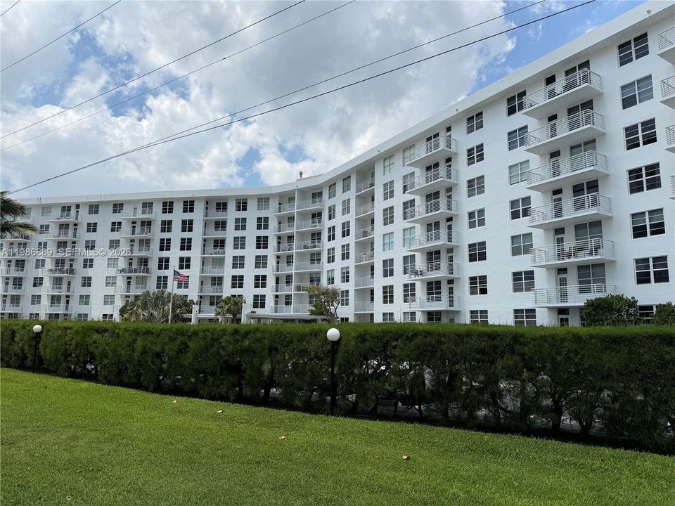 На продажу: $659,000 (2 спален, 2 ванн, 1535 Квадратных фут)