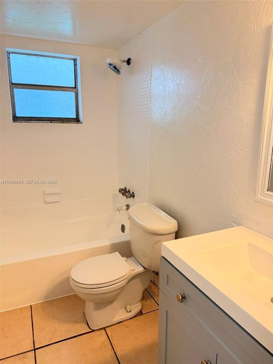 En Renta: $1,850 (2 camas, 2 baños, 1000 Pies cuadrados)