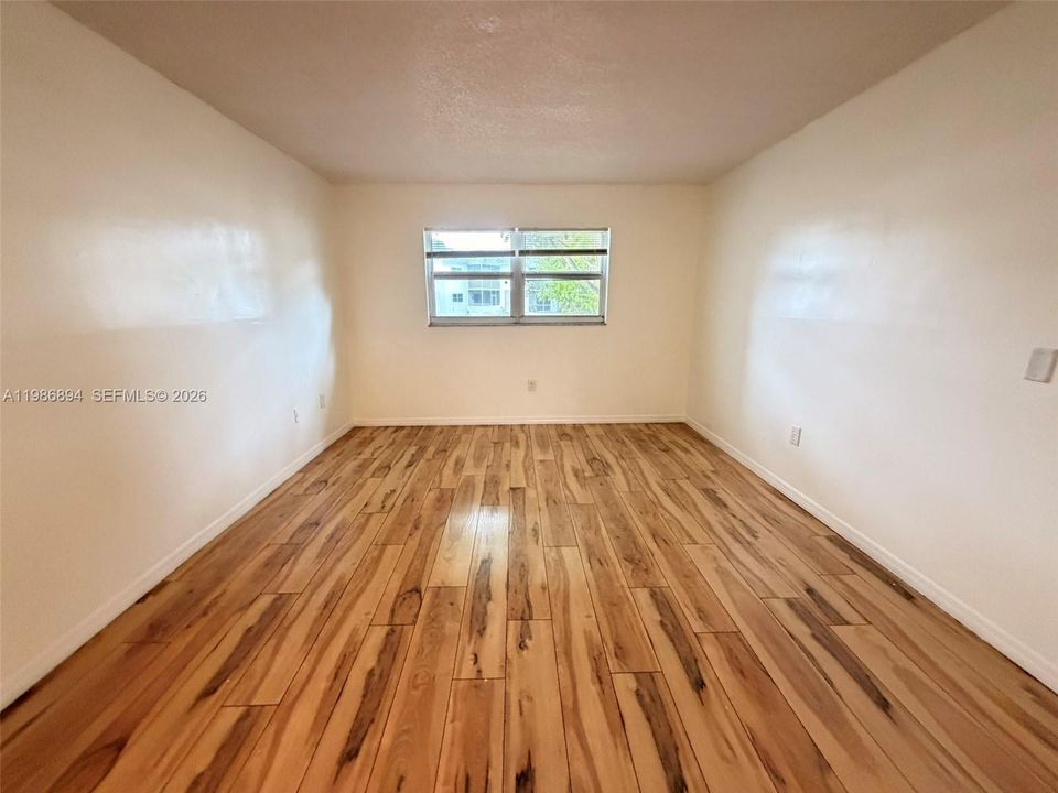 En Renta: $1,850 (2 camas, 2 baños, 1000 Pies cuadrados)