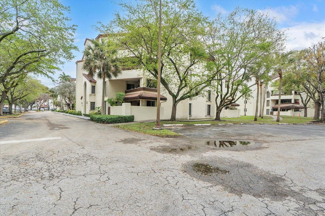 01-9020 SW 125th Ave #F203_001