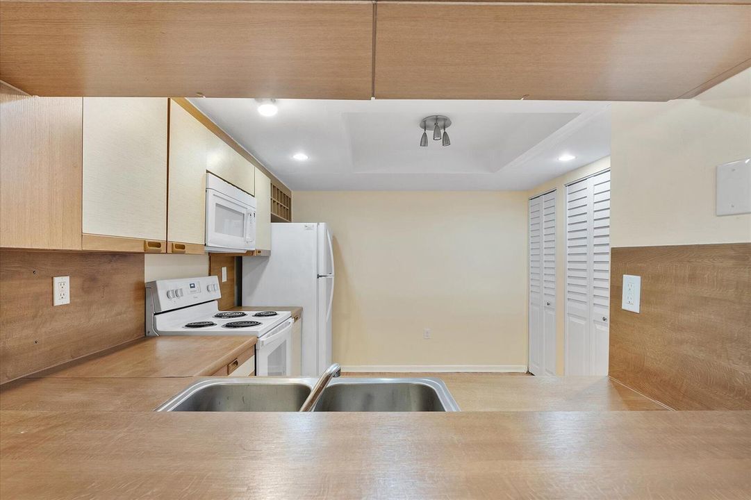 14-9020 SW 125th Ave #F203_014