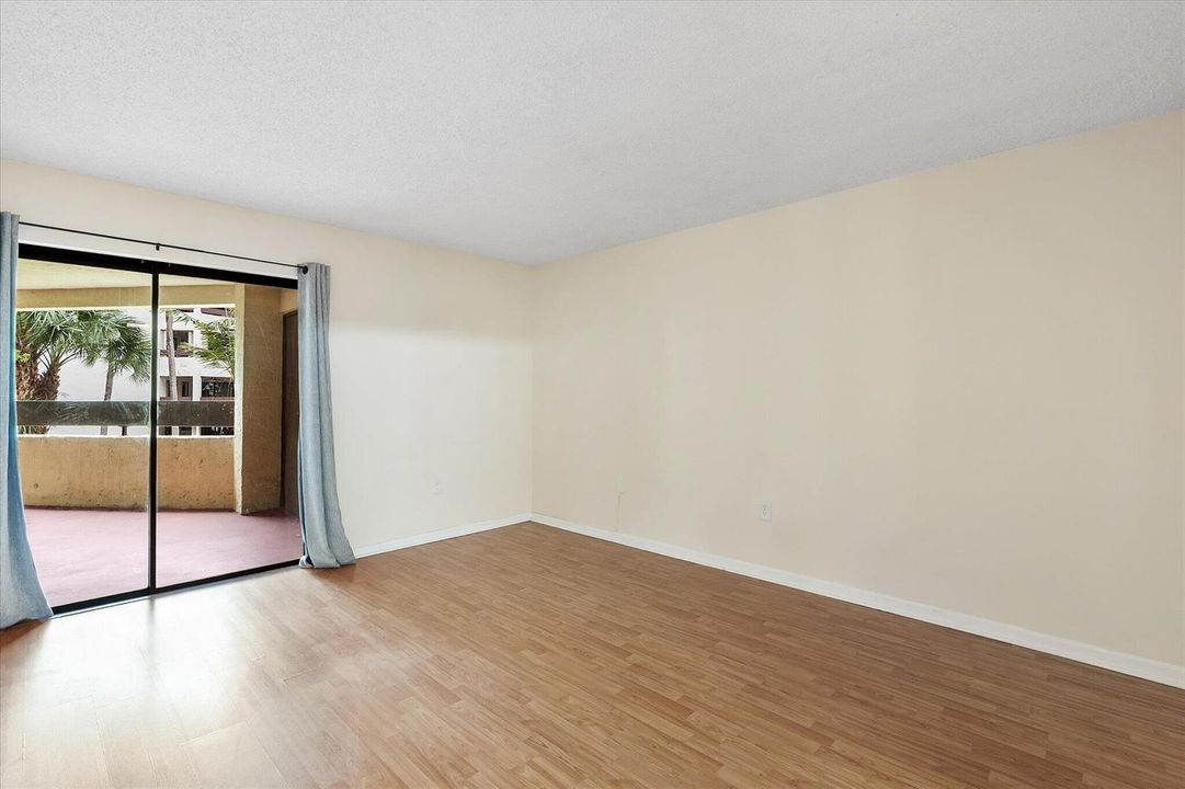 21-9020 SW 125th Ave #F203_021