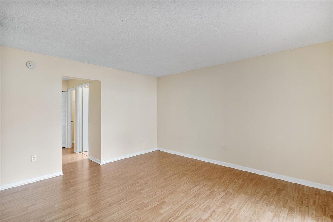 27-9020 SW 125th Ave #F203_027