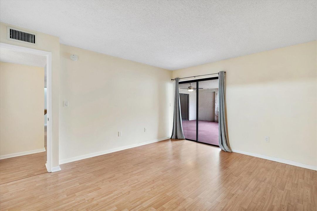 22-9020 SW 125th Ave #F203_022