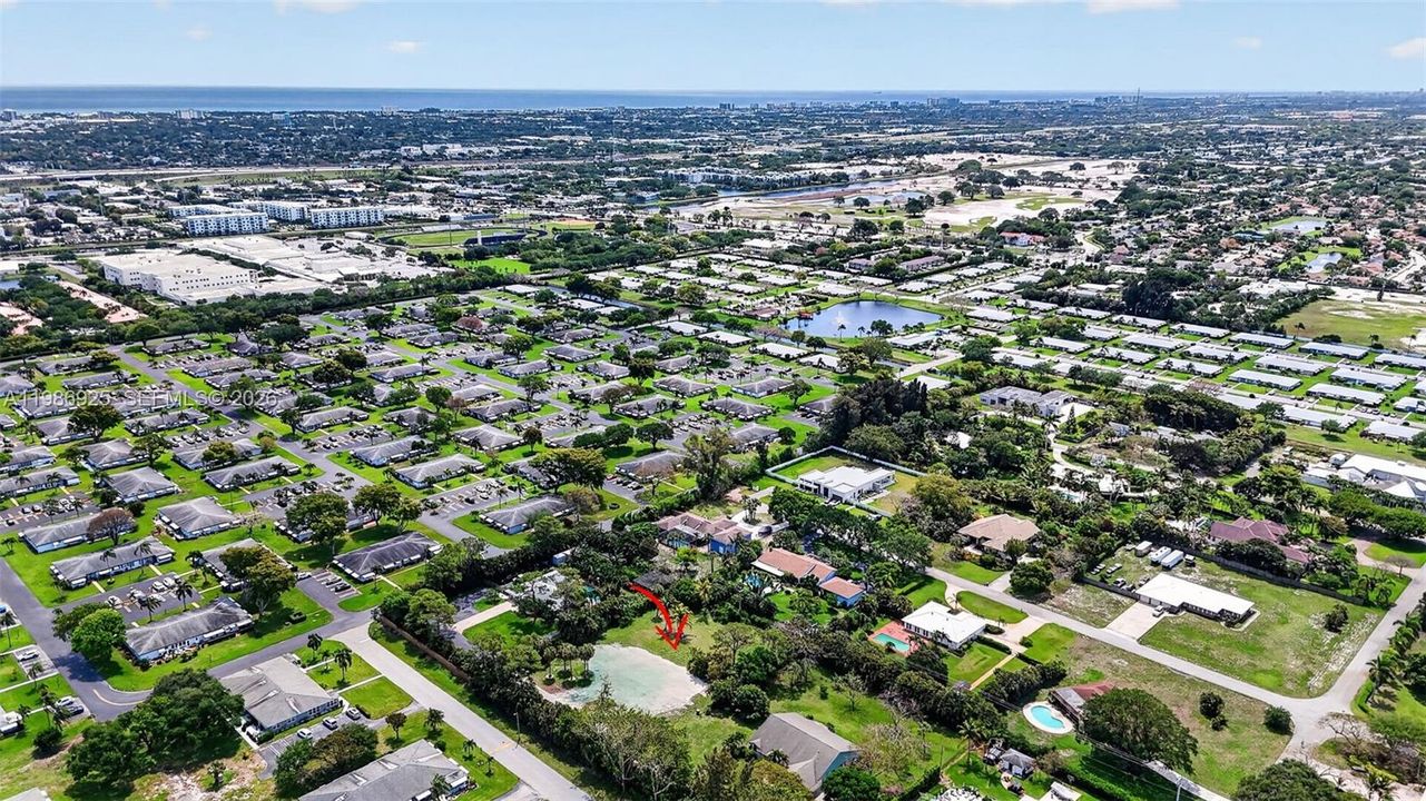 Vendido Recientemente: $875,000 (0.90 acres)