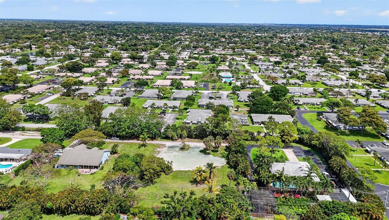 Vendido Recientemente: $875,000 (0.90 acres)