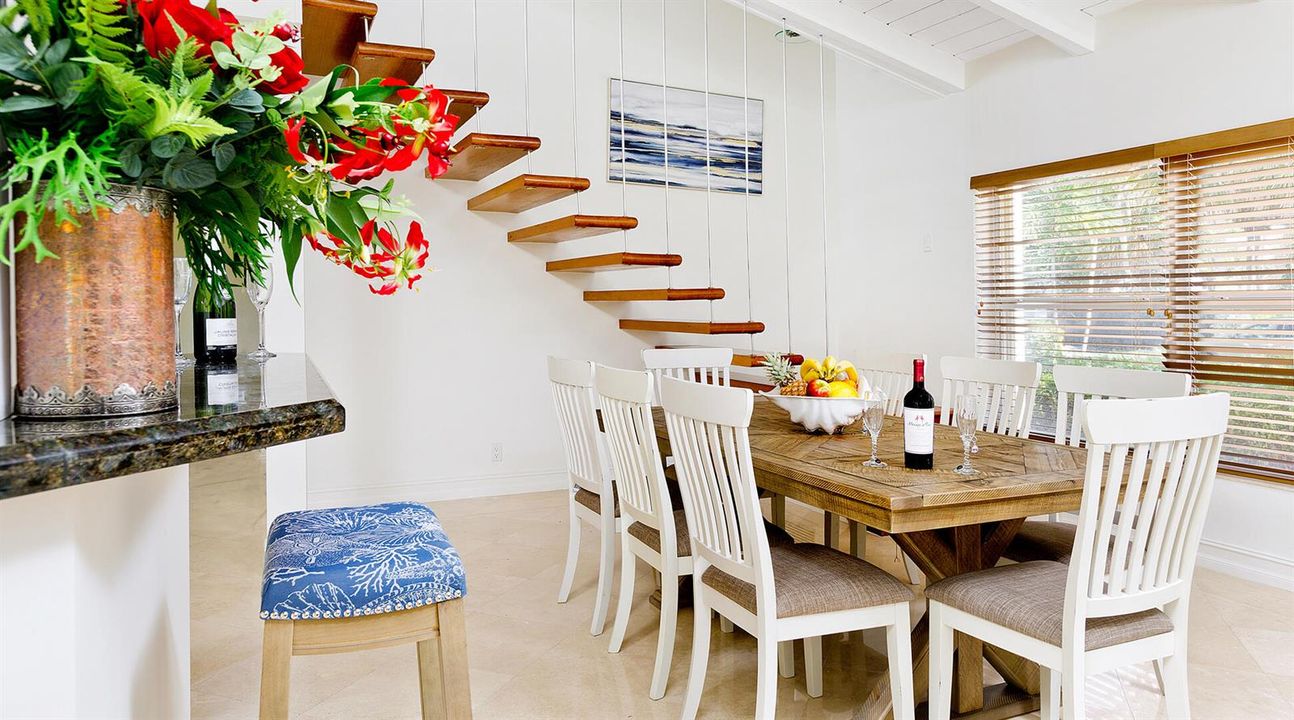 12_DiningArea_1