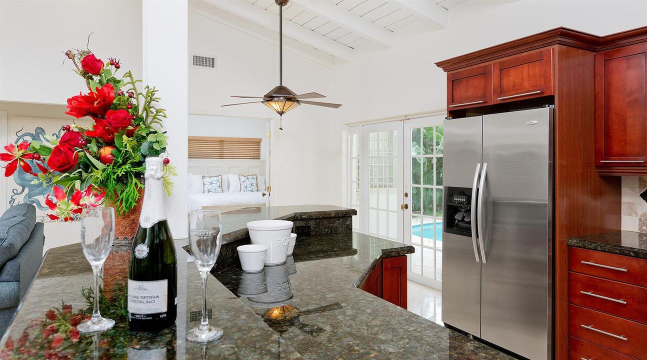 16_Kitchen_Detail