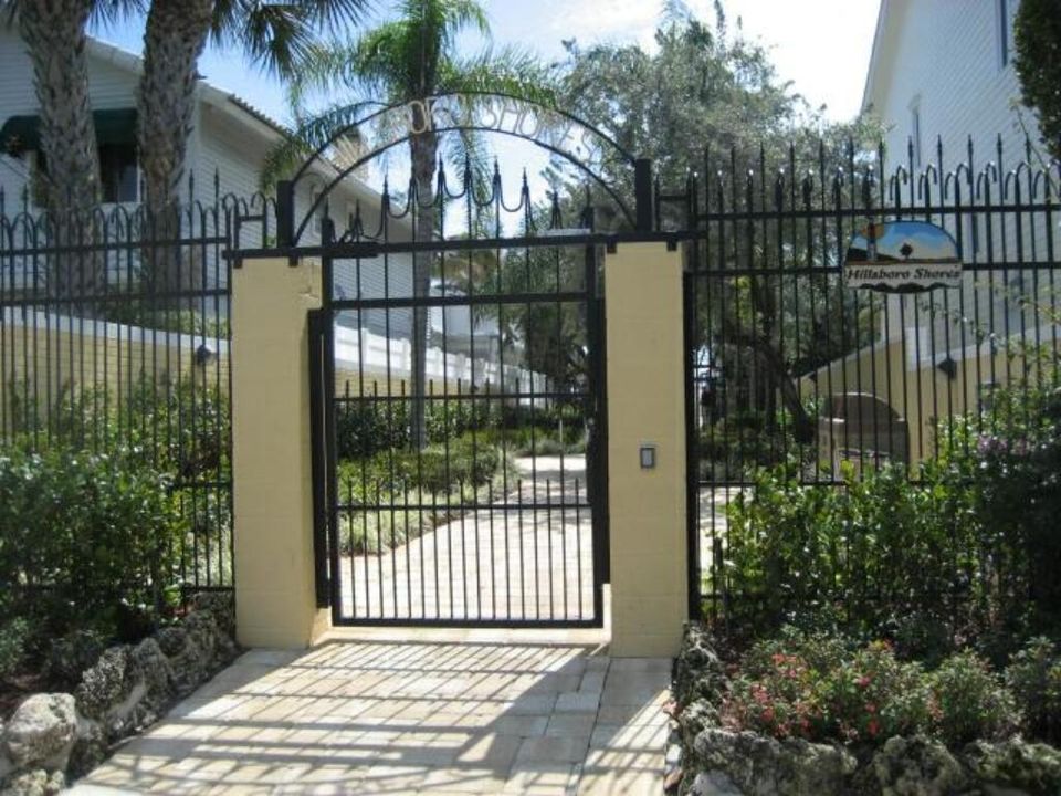 Hillsboro Shore Beach entrance