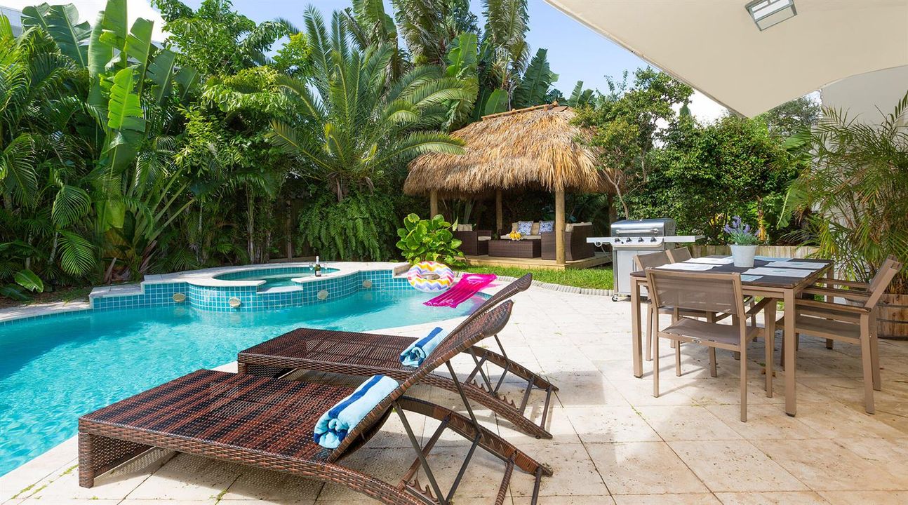 34_Pool_Patio_1