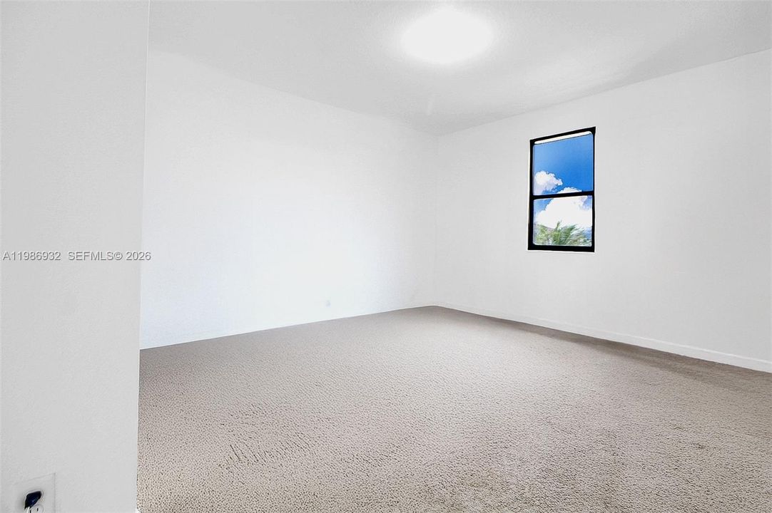For Sale: $760,000 (5 beds, 3 baths, 3252 Square Feet)