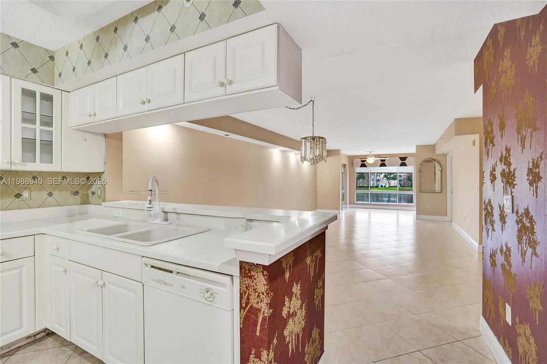 For Rent: $2,500 (3 beds, 2 baths, 1500 Square Feet)