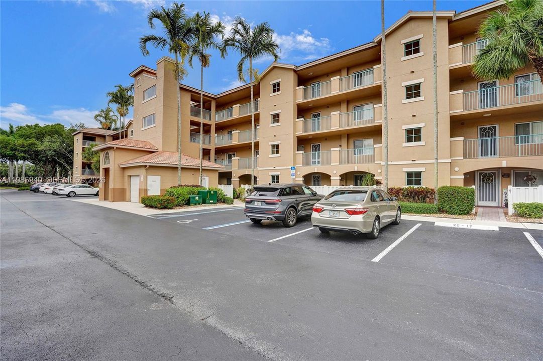 For Rent: $2,500 (3 beds, 2 baths, 1500 Square Feet)