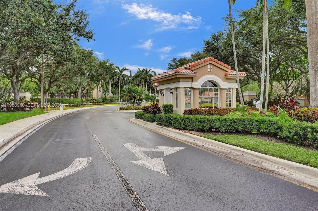 For Rent: $2,500 (3 beds, 2 baths, 1500 Square Feet)