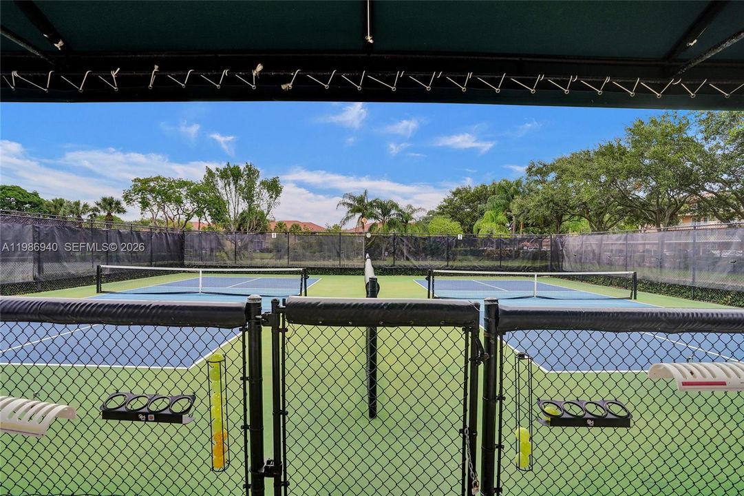 For Rent: $2,500 (3 beds, 2 baths, 1500 Square Feet)