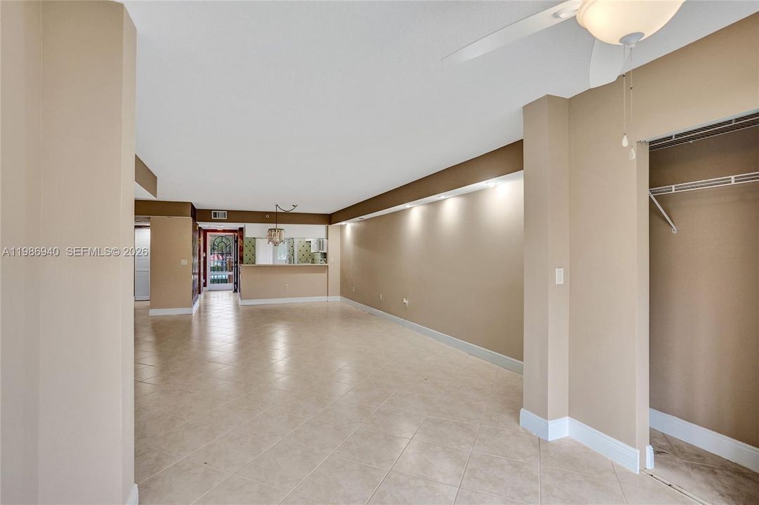 For Rent: $2,500 (3 beds, 2 baths, 1500 Square Feet)