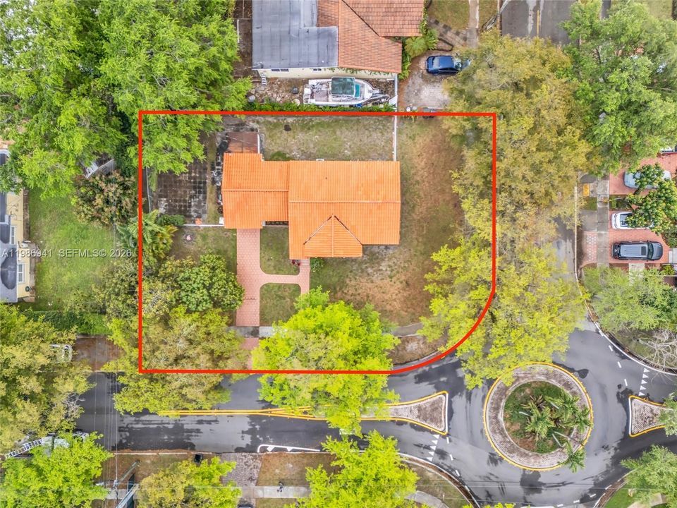 Activo con contrato: $575,000 (2 camas, 1 baños, 1419 Pies cuadrados)
