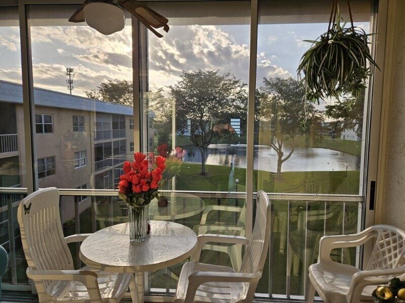 Goldberg patio