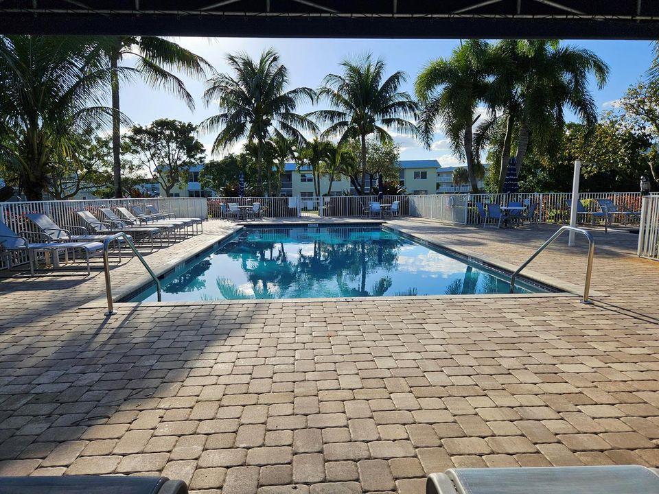 Goldberg pool