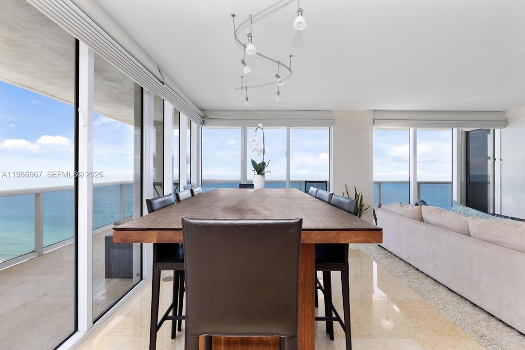 For Sale: $2,150,000 (3 beds, 3 baths, 2078 Square Feet)