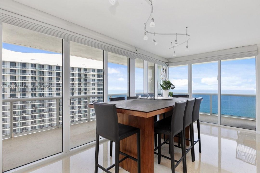 For Sale: $2,150,000 (3 beds, 3 baths, 2078 Square Feet)