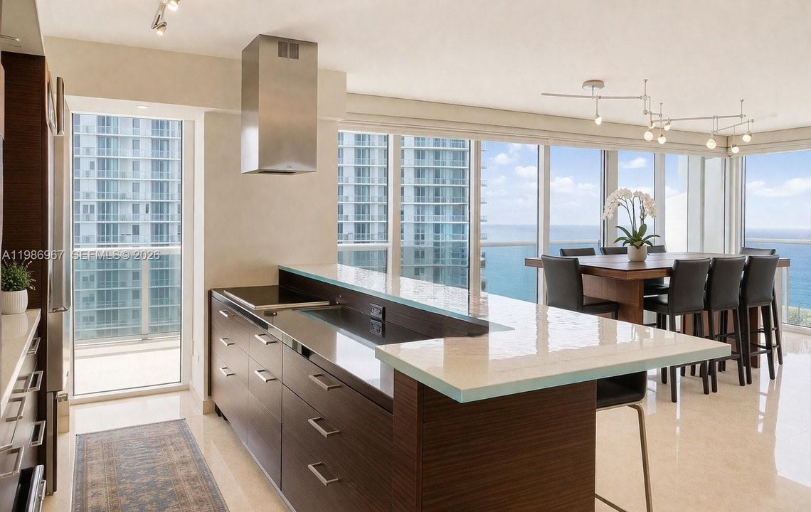 For Sale: $2,150,000 (3 beds, 3 baths, 2078 Square Feet)