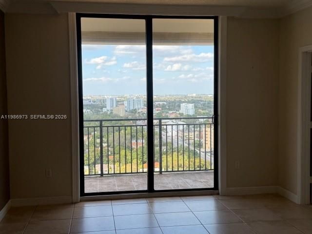For Sale: $499,900 (2 beds, 2 baths, 1099 Square Feet)