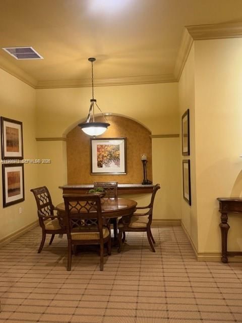 For Sale: $499,900 (2 beds, 2 baths, 1099 Square Feet)