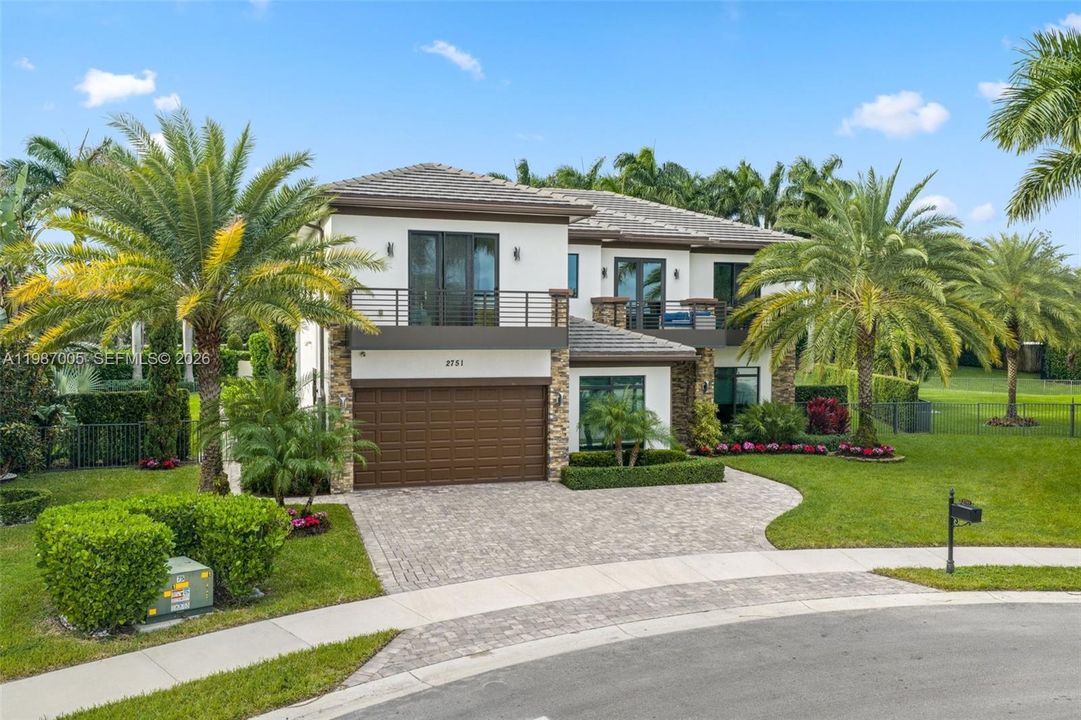 Recently Rented: $25,000 (6 beds, 5 baths, 4955 Square Feet)