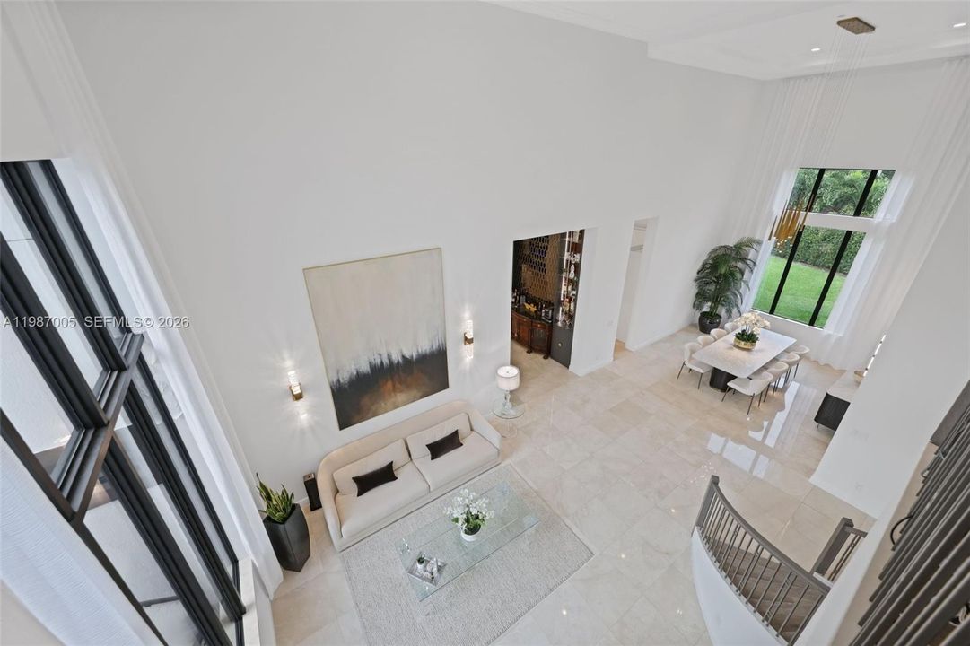 Recently Rented: $25,000 (6 beds, 5 baths, 4955 Square Feet)