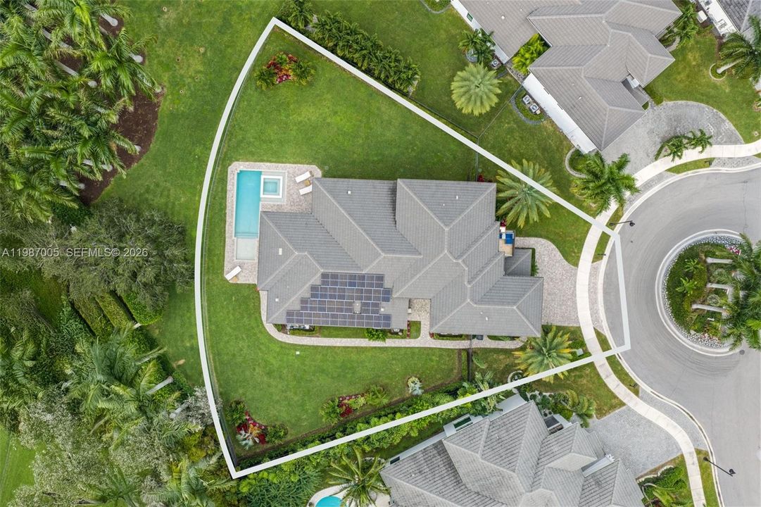Recently Rented: $25,000 (6 beds, 5 baths, 4955 Square Feet)