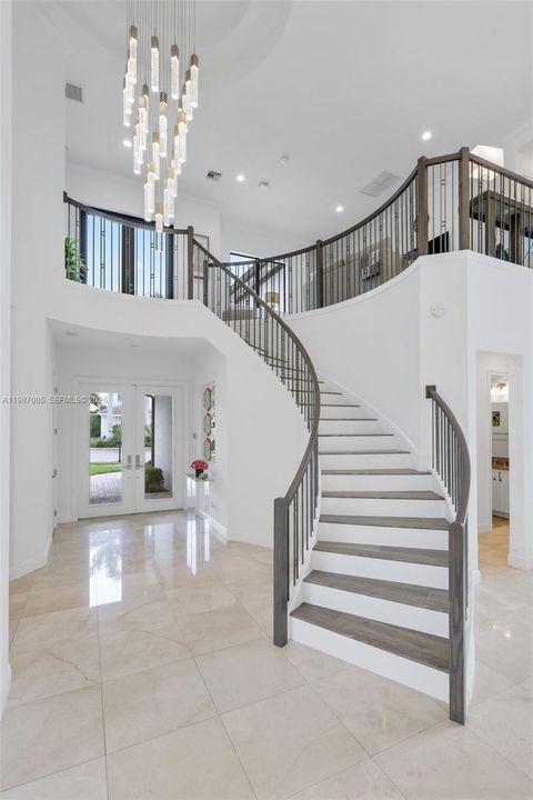 Recently Rented: $25,000 (6 beds, 5 baths, 4955 Square Feet)