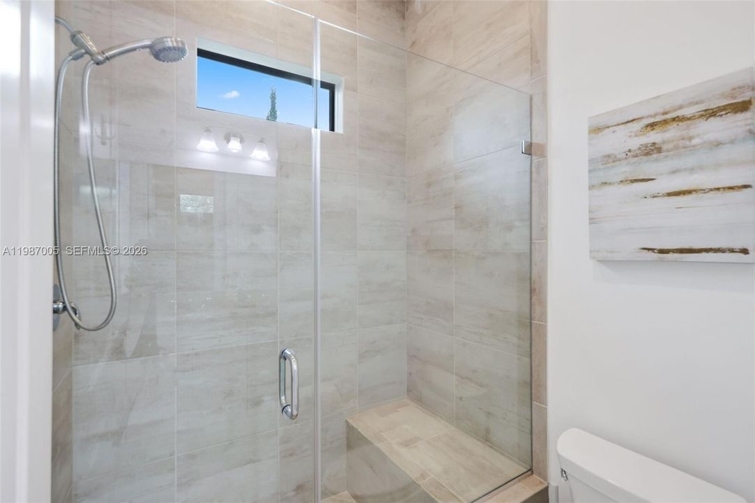 Recently Rented: $25,000 (6 beds, 5 baths, 4955 Square Feet)
