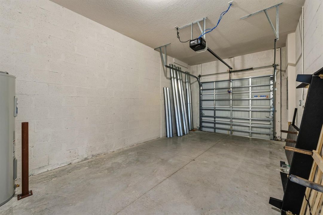 1-Car Garage