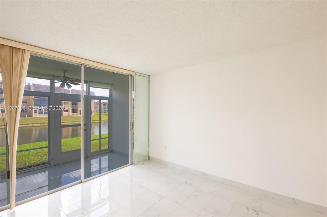 На продажу: $58,000 (1 спален, 1 ванн, 850 Квадратных фут)