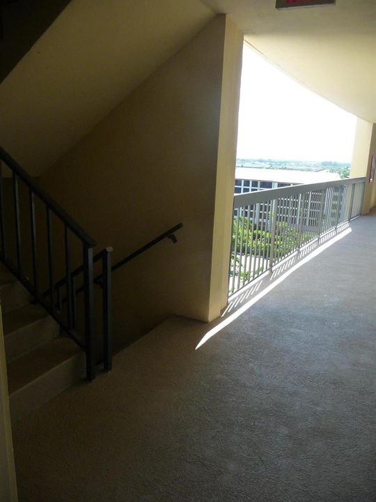 CATWALK ENTRANCE/STAIRS