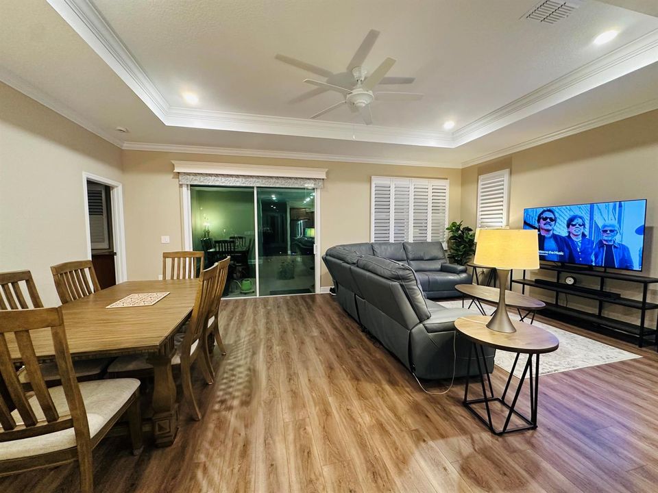 OPEN CONCEPT - GREAT ROOM