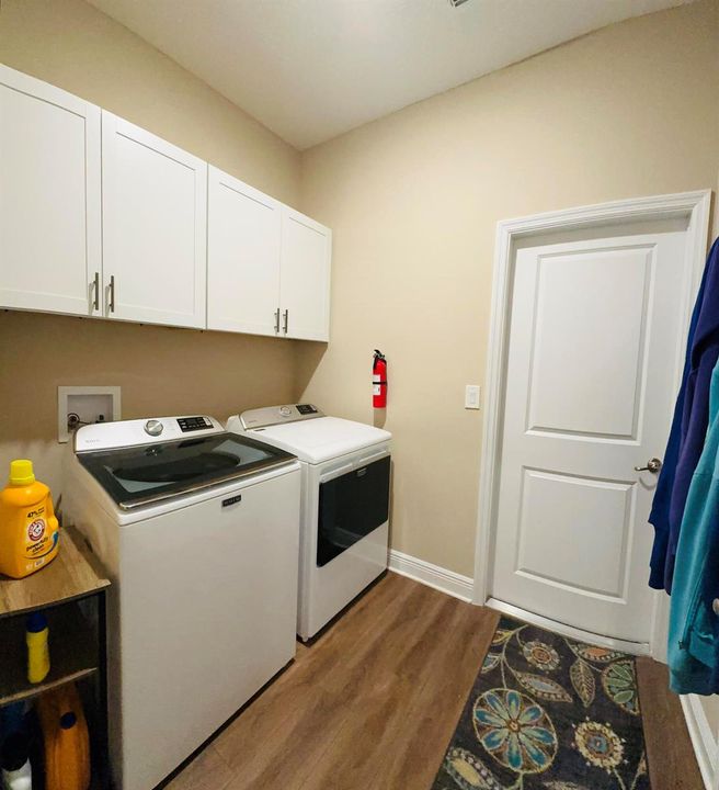 WASHER & DRYER INCLUDED