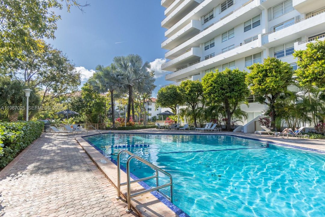 En Venta: $1,690,000 (3 camas, 2 baños, 1930 Pies cuadrados)