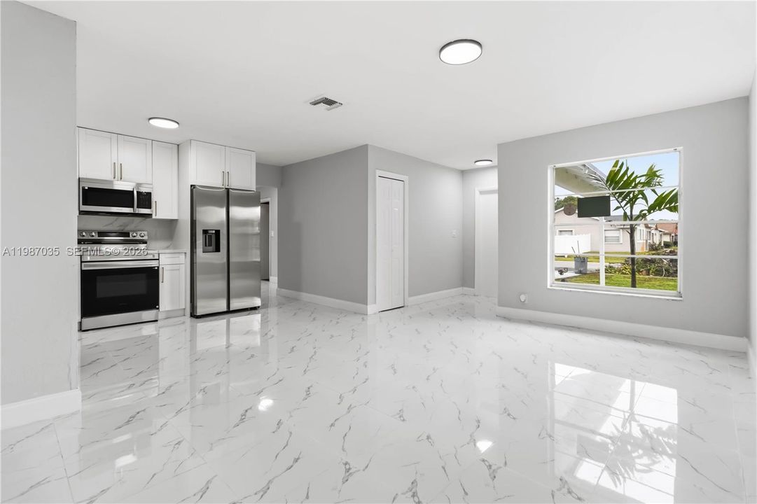 En Venta: $499,900 (3 camas, 2 baños, 1438 Pies cuadrados)
