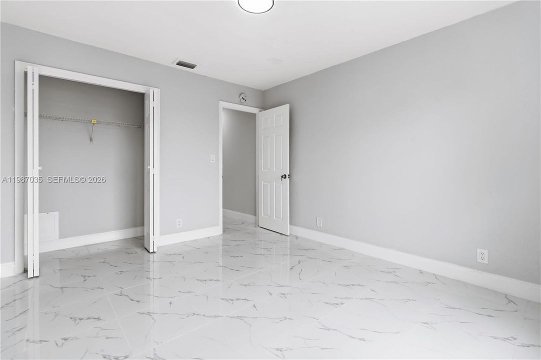 En Venta: $499,900 (3 camas, 2 baños, 1438 Pies cuadrados)
