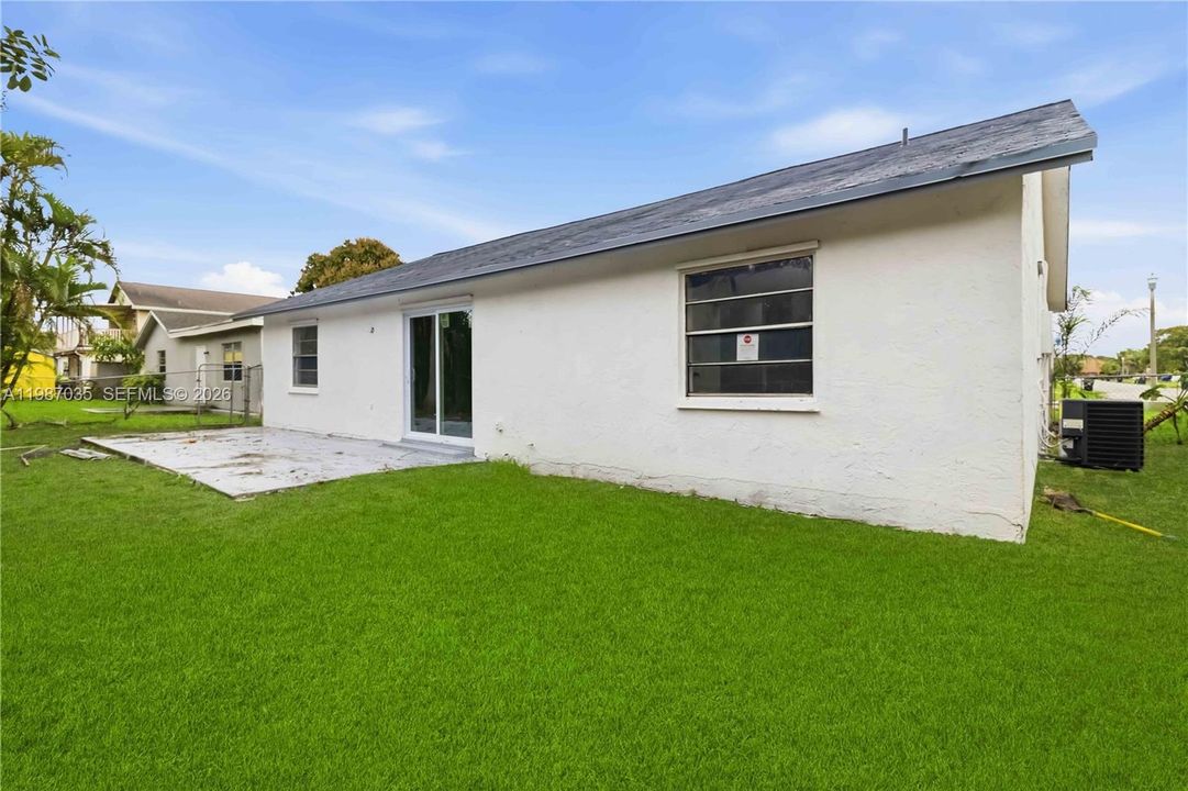 En Venta: $499,900 (3 camas, 2 baños, 1438 Pies cuadrados)