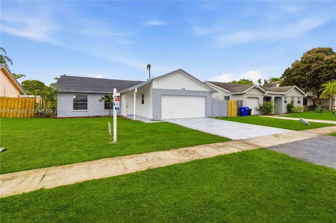 En Venta: $499,900 (3 camas, 2 baños, 1438 Pies cuadrados)