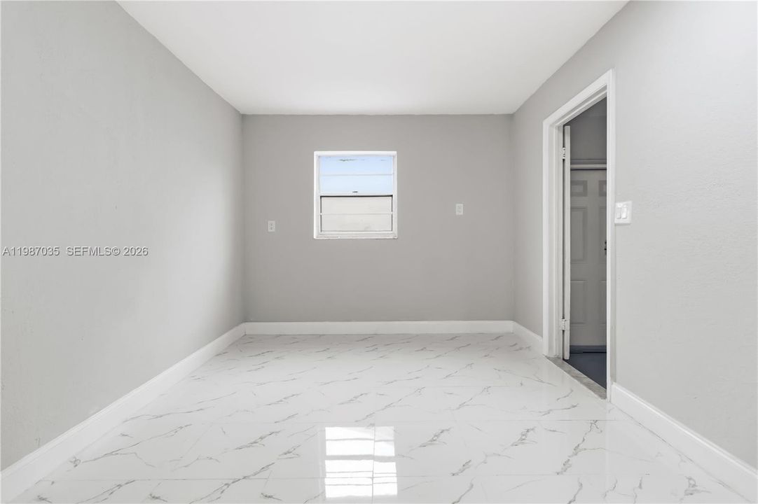 En Venta: $499,900 (3 camas, 2 baños, 1438 Pies cuadrados)