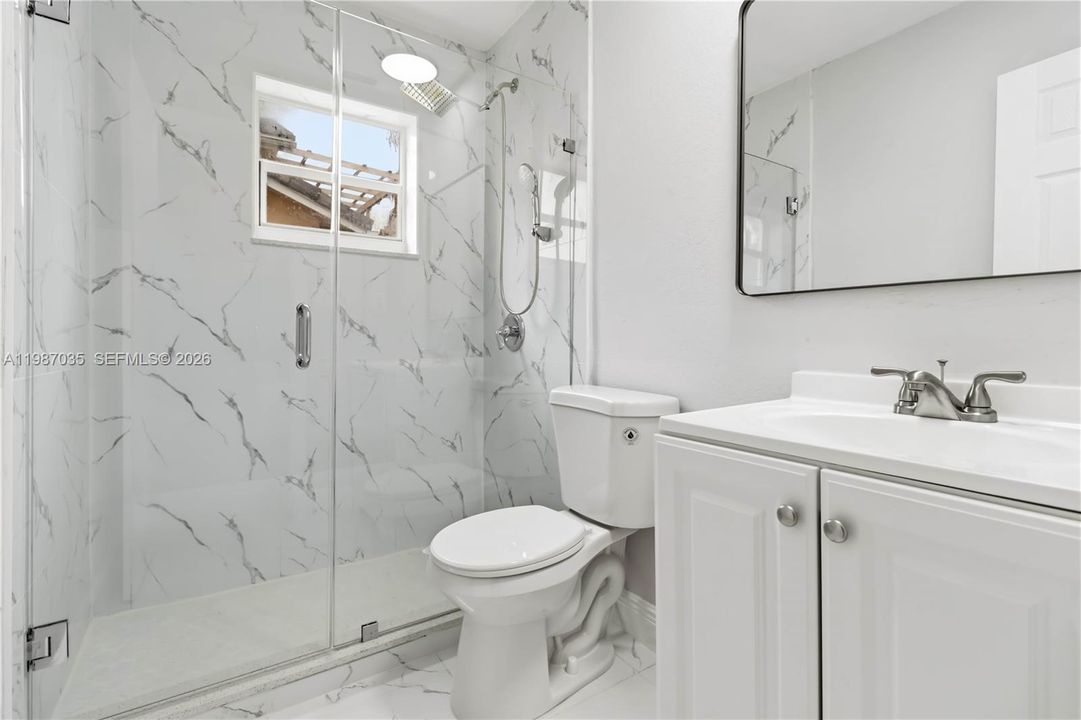 En Venta: $499,900 (3 camas, 2 baños, 1438 Pies cuadrados)
