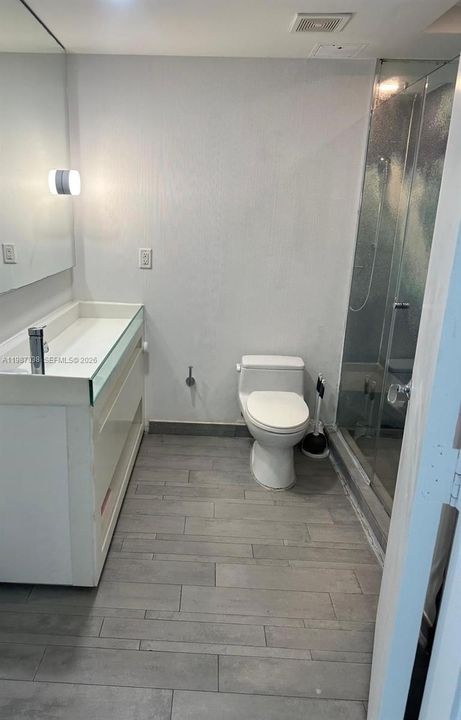 For Sale: $385,000 (0 beds, 1 baths, 477 Square Feet)