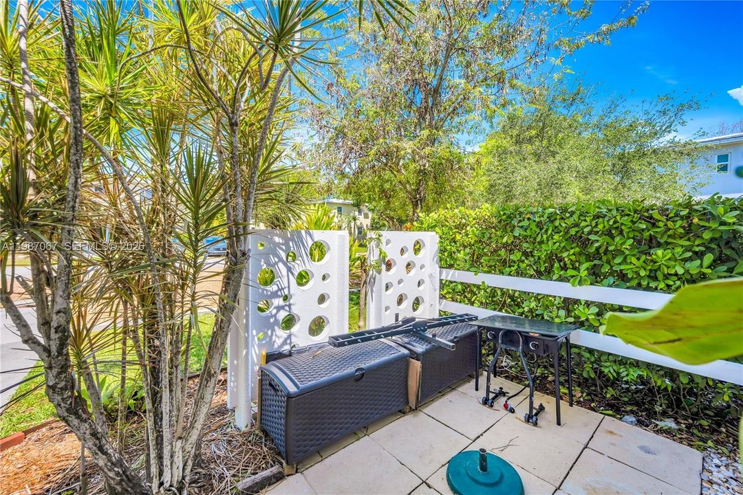 Activo con contrato: $425,000 (2 camas, 1 baños, 786 Pies cuadrados)