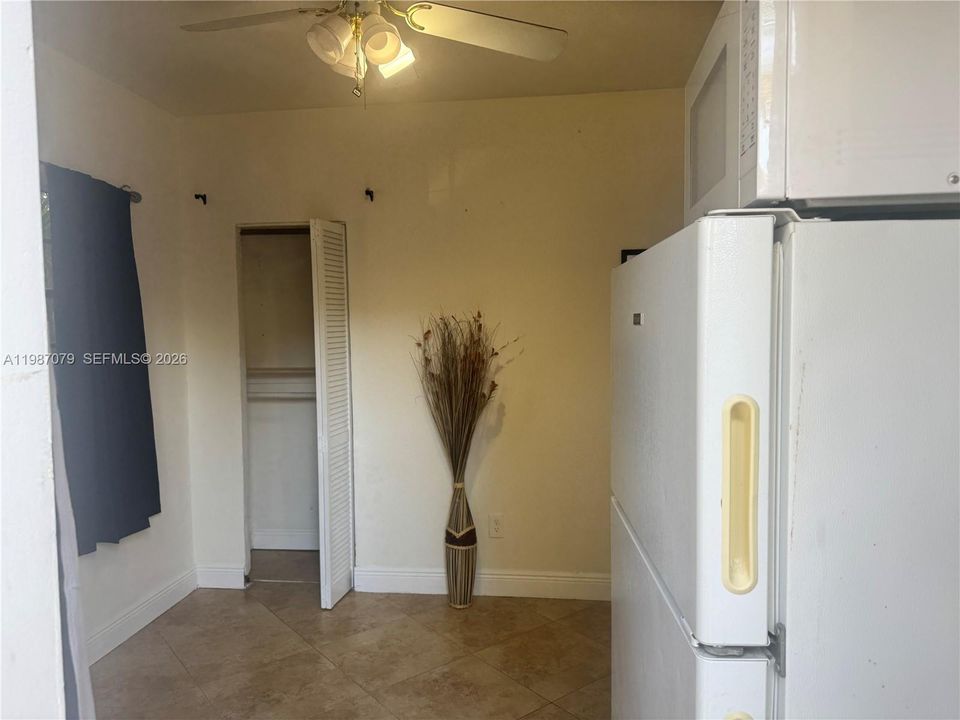 Recently Rented: $900 (1 beds, 1 baths, 1346 Square Feet)