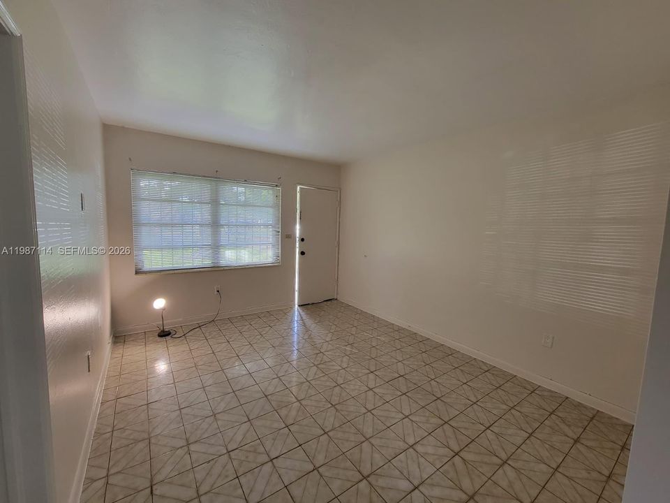 For Sale: $185,000 (1 beds, 1 baths, 0 Square Feet)
